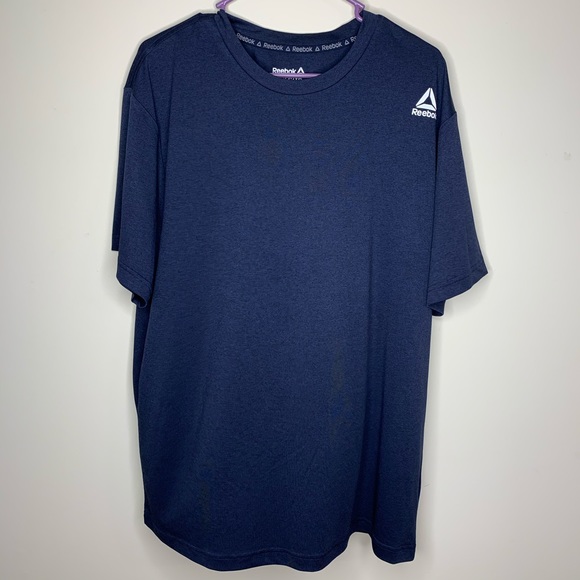 Reebok athletic t-shirt size XL - Picture 1 of 4